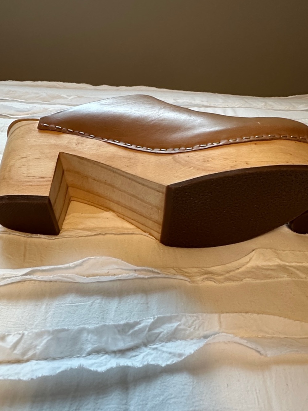 Nisolo All-Day Heeled Clog - Picture 5 of 5